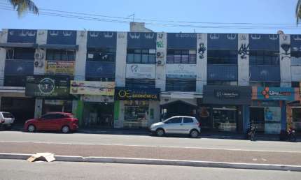 Alugo excelente loja no Centro de São Cristovão em Cabo Frio R$1500,00