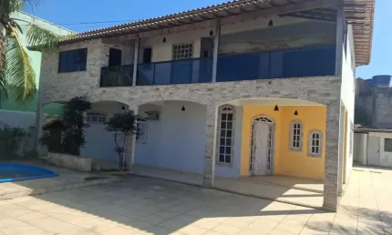 Alugo casa duplex  independente no parque burle em cabo frio r$9000,00