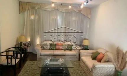 Casa com 4 quartos à venda no Jardim Marister, Jacareí  por R$ 1.000.000
