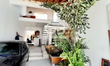 Casa com 3 quartos à venda no Jardim Santa Maria, Jacareí  por R$ 880.000