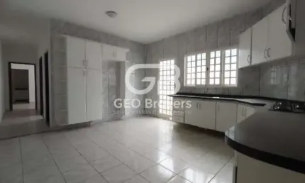 Casa com 2 quartos à venda na Cidade Nova Jacareí, Jacareí  por R$ 304.000