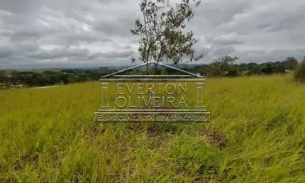 Terreno à venda no Veraneio Irajá, Jacareí  por R$ 107.000