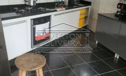Casa com 3 quartos à venda na Cidade Nova Jacareí, Jacareí  por R$ 270.000
