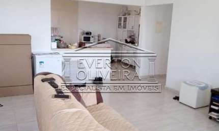 Casa com 3 quartos à venda no Jardim Leblon, Jacareí  por R$ 500.000