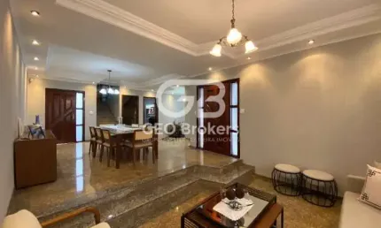 Casa com 4 quartos à venda no Jardim Santa Maria, Jacareí  por R$ 1.350.000