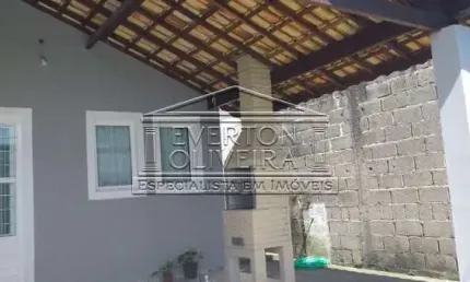 Casa com 3 quartos à venda no Jardim Albuquerque, Santa Branca  por R$ 380.000