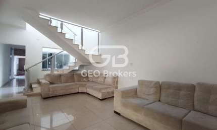 Casa com 3 quartos à venda no Jardim Mesquita, Jacareí  por R$ 1.064.000