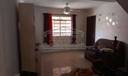 Casa em condomínio fechado com 2 quartos à venda no Parque Califórnia, Jacareí  por R$ 320.000