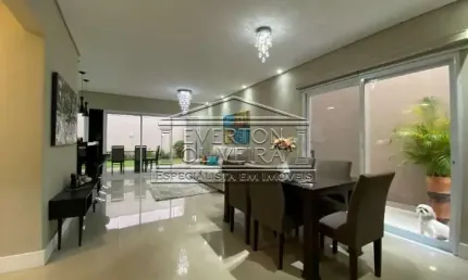 Casa com 3 quartos à venda no Loteamento Villa Branca, Jacareí  por R$ 1.280.000