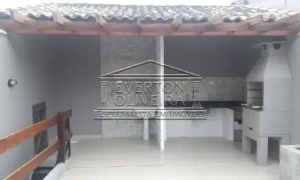 Casa com 2 quartos à venda no Jardim Emília, Jacareí  por R$ 360.000