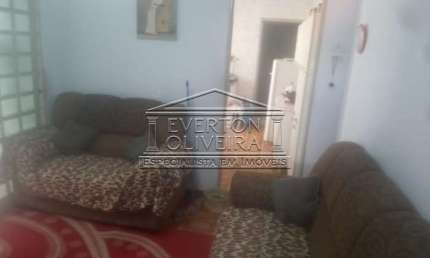 Casa com 3 quartos à venda no Parque Santo Antônio, Jacareí  por R$ 270.000