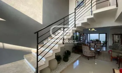 Casa em condomínio fechado com 3 quartos à venda no Jardim Residencial Golden Park, Jacareí  por R$ 1.277.000