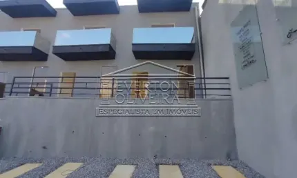 Casa com 2 quartos à venda no Centro, Jacareí  por R$ 330.000