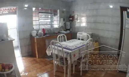 Casa com 2 quartos à venda no Parque dos Príncipes, Jacareí  por R$ 280.000