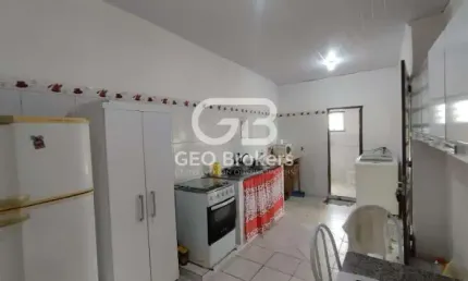 Casa com 1 quarto à venda na Cidade Salvador, Jacareí  por R$ 180.000