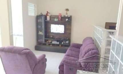 Casa com 3 quartos à venda na Cidade Salvador, Jacareí  por R$ 340.000