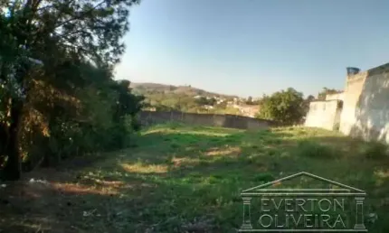Terreno à venda no Jardim Santo Antônio da Boa Vista, Jacareí  por R$ 330.000