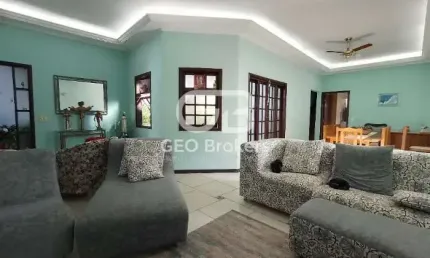 Casa com 3 quartos à venda no Jardim Siesta, Jacareí , 250 m2 por R$ 700.000