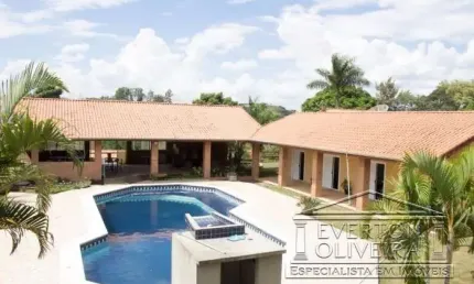 Chácara / sítio com 7 quartos à venda no Veraneio Irajá, Jacareí  por R$ 1.600.000