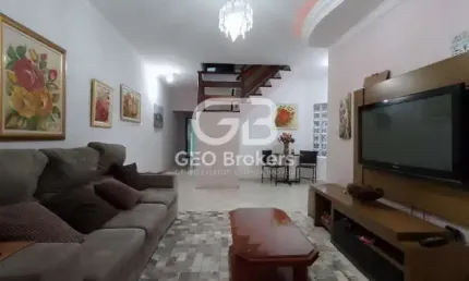 Casa com 4 quartos à venda no Loteamento Villa Branca, Jacareí  por R$ 750.000