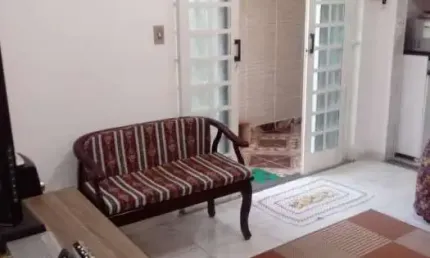 Casa com 2 quartos à venda na Vila Zezé, Jacareí  por R$ 240.000