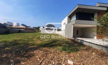 Terreno em condomínio fechado à venda no Loteamento Villa Branca, Jacareí  por R$ 560.000