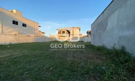 Terreno em condomínio fechado à venda no Jardim Jacinto, Jacareí  por R$ 298.000