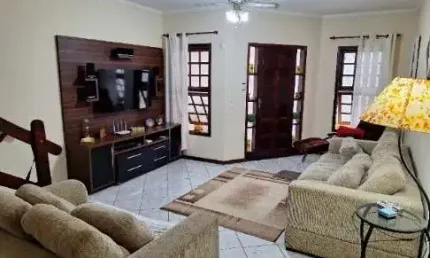 Casa com 3 quartos à venda no Jardim Altos de Santana II, Jacareí  por R$ 795.000