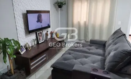 Casa em condomínio fechado com 3 quartos à venda no Jardim Santa Maria, Jacareí  por R$ 690.000