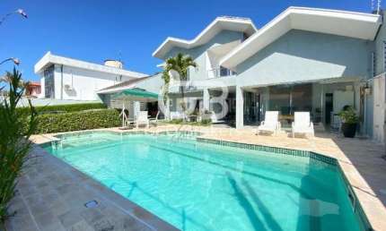 Casa com 3 quartos à venda no Jardim Siesta, Jacareí  por R$ 2.300.000
