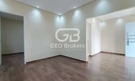 Casa com 2 quartos à venda no Jardim Bela Vista, Jacareí  por R$ 350.000