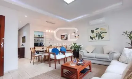Casa com 3 quartos à venda no Jardim Siesta, Jacareí  por R$ 780.000