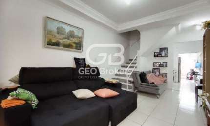 Casa em condomínio fechado com 2 quartos à venda no Jardim Jacinto, Jacareí  por R$ 297.000