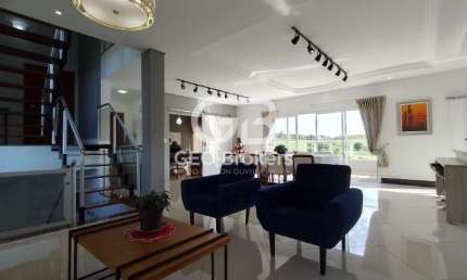 Casa em condomínio fechado com 3 quartos à venda no Jardim Terras de Santa Helena, Jacareí  por R$ 2.200.000