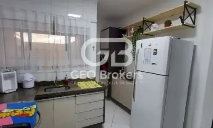 Casa em condomínio fechado com 3 quartos à venda no Jardim Santa Maria, Jacareí  por R$ 559.000