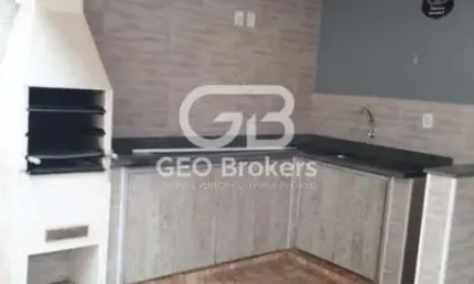 Casa com 3 quartos à venda no Jardim Santa Maria, Jacareí  por R$ 580.000