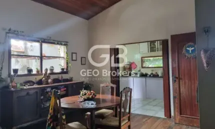 Casa com 3 quartos à venda na Cidade Jardim, Jacareí  por R$ 447.000