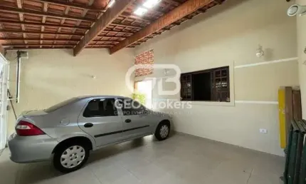 Casa com 3 quartos à venda no Jardim Santa Marina, Jacareí  por R$ 450.000