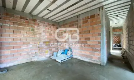 Casa em condomínio fechado com 3 quartos à venda no Jardim Jacinto, Jacareí  por R$ 639.000