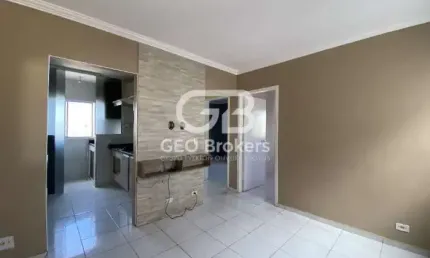 Apartamento com 2 quartos para alugar no Jardim Maria Amélia, Jacareí  por R$ 900