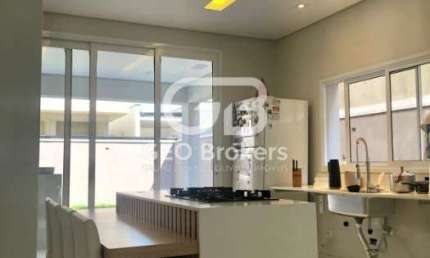 Casa em condomínio fechado com 4 quartos à venda no Jardim Jacinto, Jacareí  por R$ 1.380.000