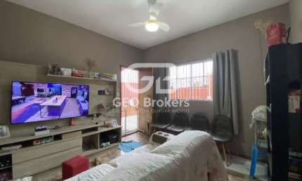 Casa com 2 quartos para alugar no Residencial Parque dos Sinos, Jacareí  por R$ 1.800