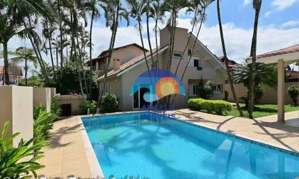 Sobrado lado praia, 3 lotes, com 4 dormitórios à venda, 406 m² por R$ 1.500.000 - Parque Turístico - Peruíbe/SP