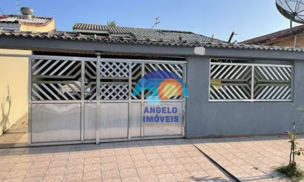 A Angelo Imóveis apresenta esta Casa com 2 dormitórios, sendo 1 suíte, sala 3 banheiros, churrasqueira e edícula, vaga para 4 carros.