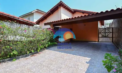 Casa a 100 metros da praia com 3 dormitórios à venda, 140 m² por R$ 500.000 - Cidade Nova Peruibe - Peruíbe/SP