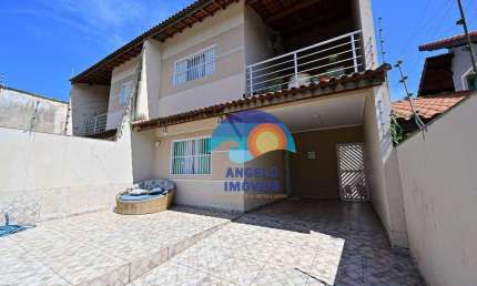 Sobrado com 3 dormitórios à venda, 130 m² por R$ 495.000 - Peruíbe/SP