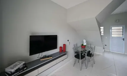Sobrado com 2 dormitórios à venda, 50 m² por R$ 230.000,00 - Estância São José - Peruíbe/SP
