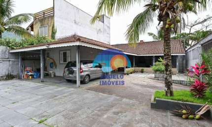 Casa com 3 quartos à venda, 120 m² por R$ 349.000 - Jardim Veneza - Peruíbe/SP