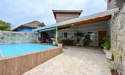 Casa a 200 metros do mar à venda, 146 m² por R$ 670.000 - Jardim Icaraiba - Peruíbe/SP