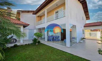Sobrado com 4 dormitórios à venda, 223 m² por r$ 780.000,00 - balneário continental - peruíbe/sp